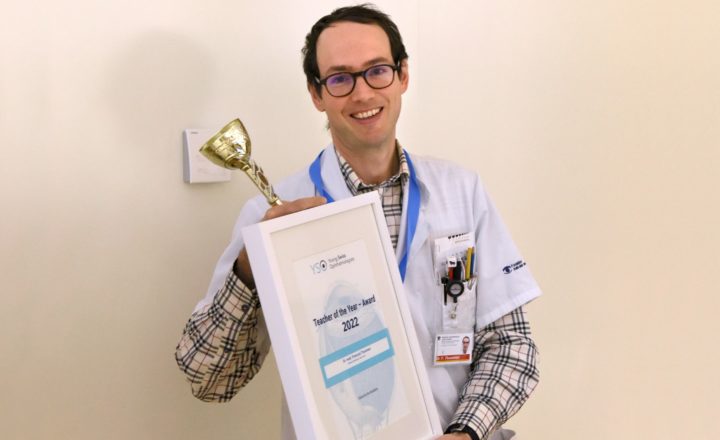 Le Dr François Thommen élu Teacher of the Year 2022