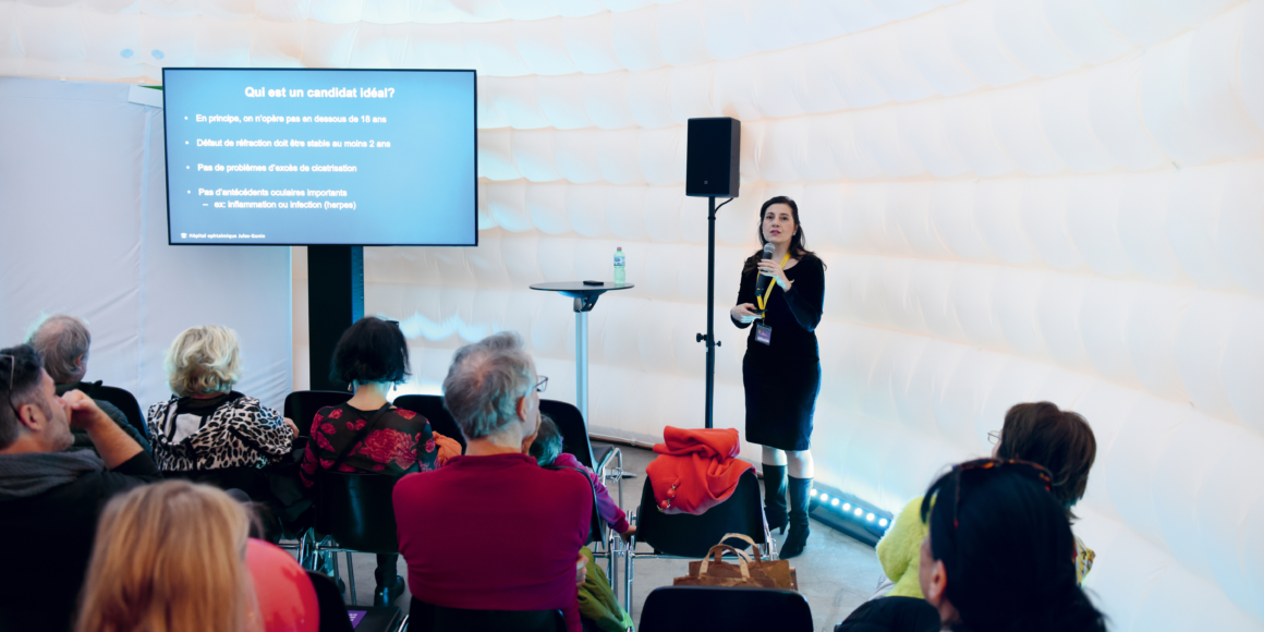 Dre Kate Hashemi tenant une conférence lors du festival Planète Santé