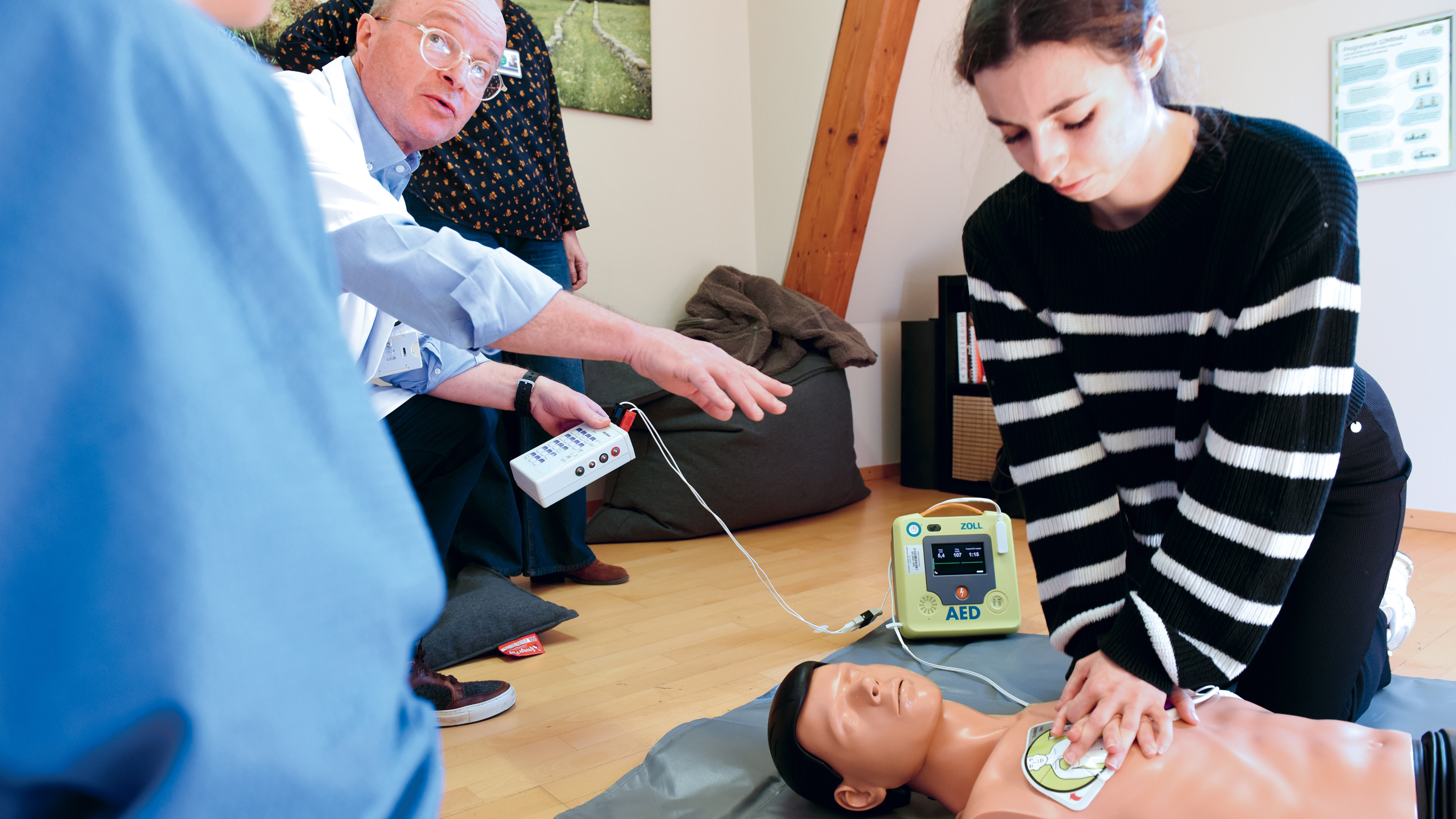 Cours de sensibilisation à la réanimation pour les collaborateurs de l'Hôpital