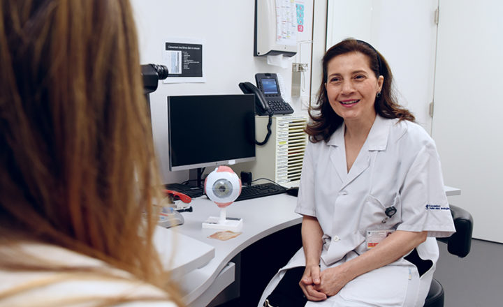 Dre Kate Hashemi, responsable de l'unité de cornée et chirurgie réfractive