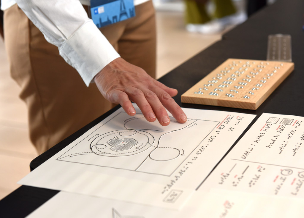 Les participant-es ont visité les divers services de la Fondation Asile des aveugles. Ici, le Centre technique en adaptation et accessibilité.